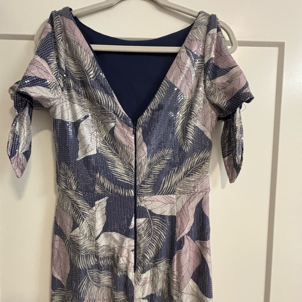 JS Collections Leaf Pattern gown - Picture 7 of 9